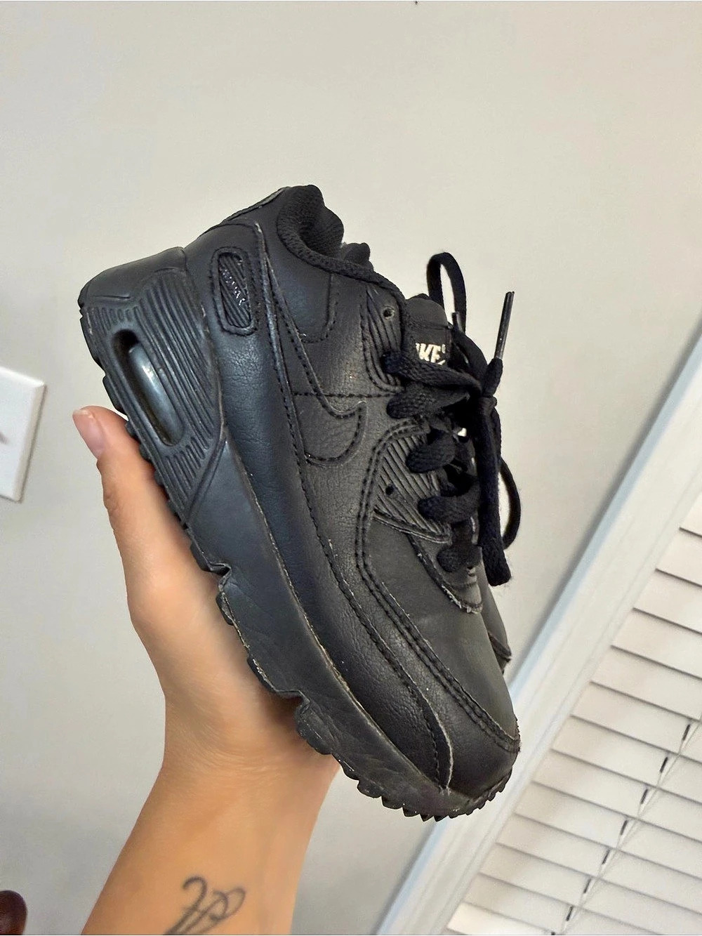 Nike Air Max 90 Black Sneakers US 10C